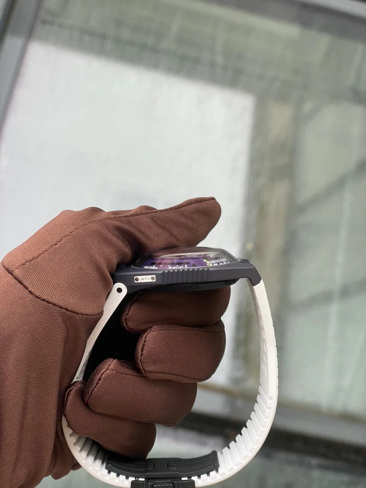 Urwerk UR-100V UltraViolet LE 25 Pcs